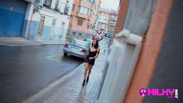 Si quieres ganar más dinero tienes que mostrarme más – Valeria Valois – Milky Peru