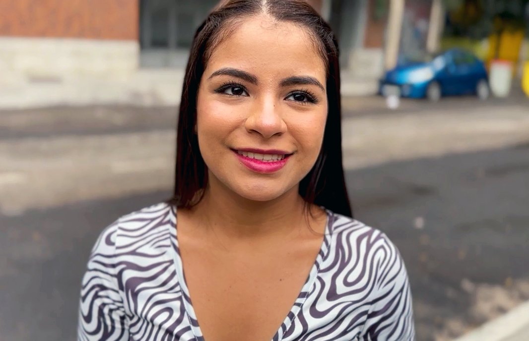 Pilladas A Un Culazo De Miedo – Michy Perez – PutaLocura