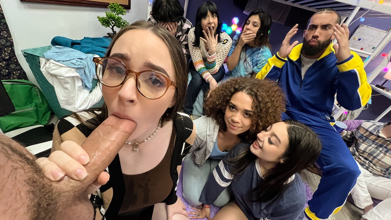 Reality Kings – Hazel Moore, Willow Ryder – Dormitory Delights
