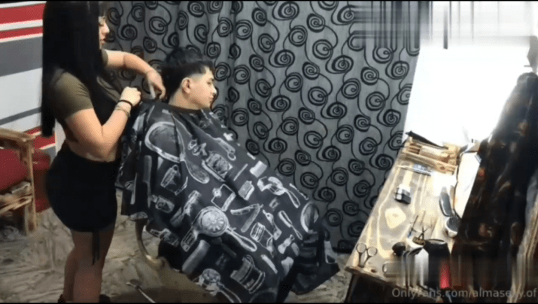 OnlyFans – Almasexy.of – Sexo con la Peluquera