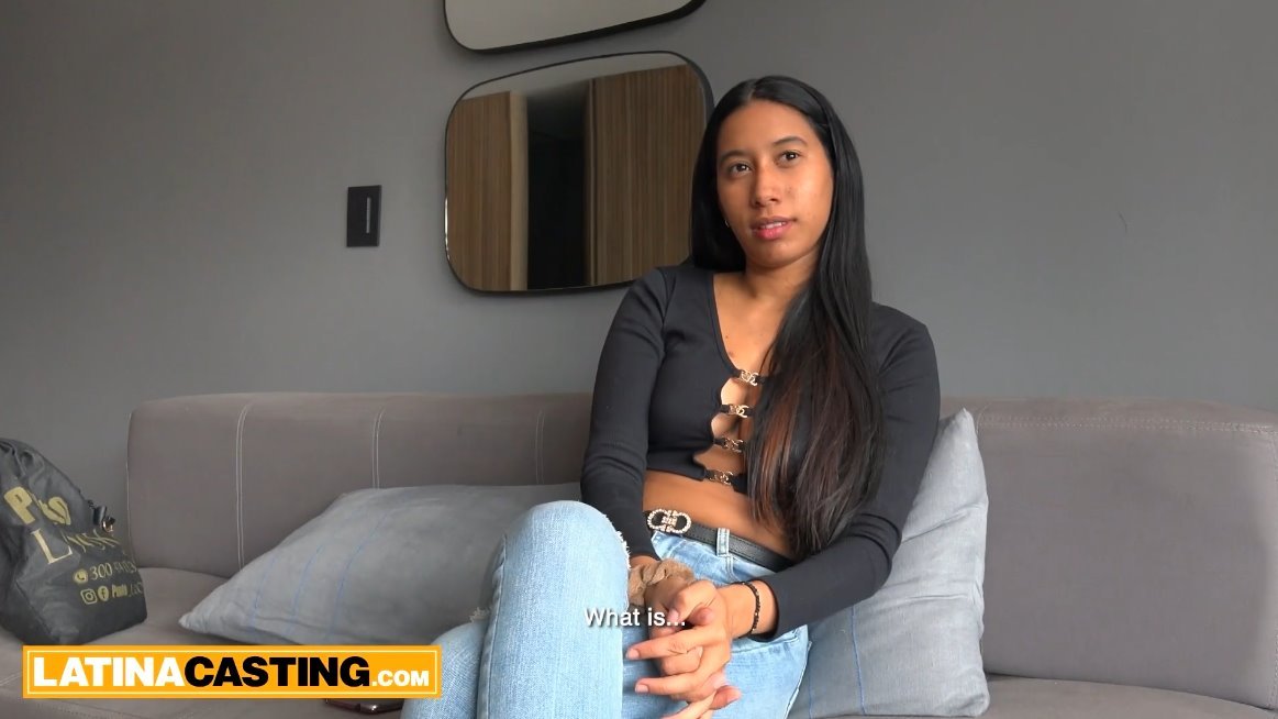 Latina Casting – Alexa – La Reacia Alexa se Traga el Orgullo y Corre al Trabajo