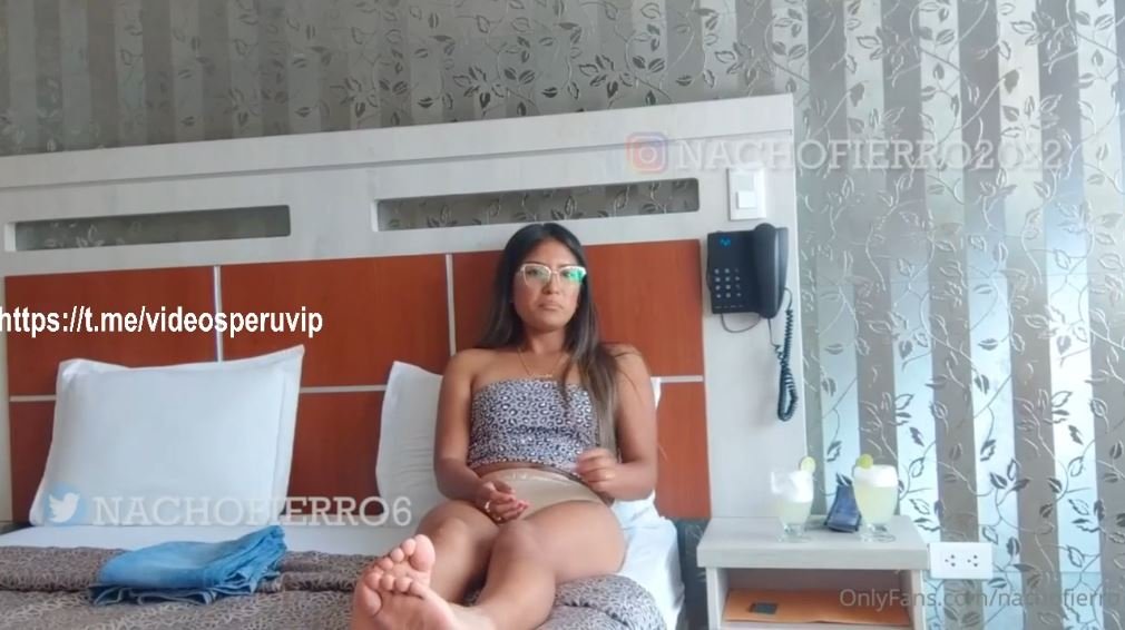 OnlyFans – Nacho Fierro – Viviana Chibola de 18 Años