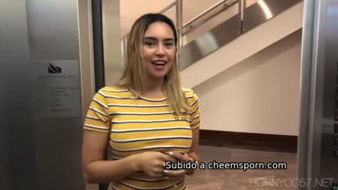 Hornyco57 – Me encuentro con una colombiana en el ascensor y me la follo