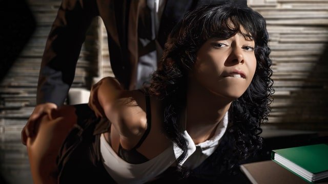 Oye Loca – Cindy Luna – La sed de poder de esta latina no conoce límites (Debut de Cindy Luna)