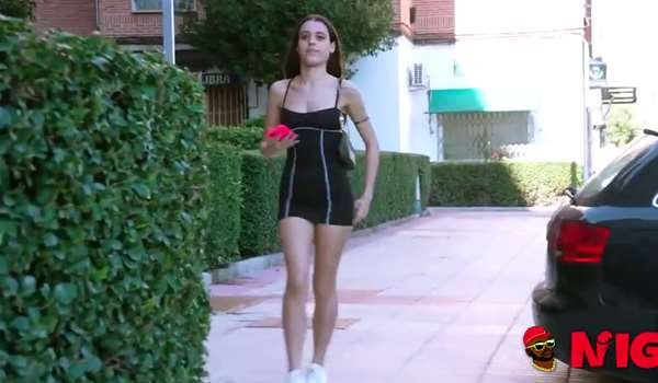 Nigged – Briseida Myers – De Teen Timidilla a Diosa Anal: A PELO y sin miedo, Briseida