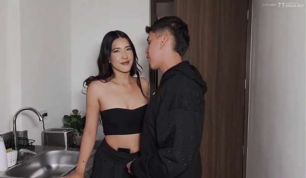 XPaja – Debut de Gaby – Su Novio la Convence y Ella Revela que le Gusta Demasiado Hacer el Sexo Oral