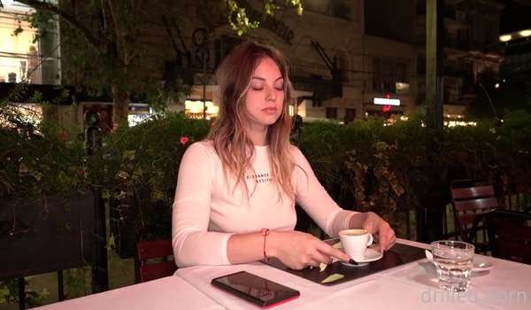 Keila Bassi – Se folló a un hombre sin hogar