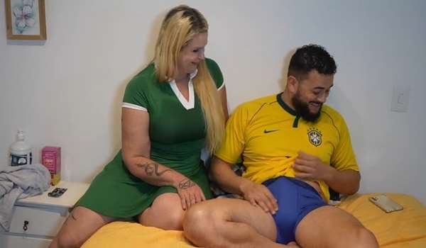 Tiffany Montavani – La madrastra le enseña a su hijastro a tener relaciones sexuales