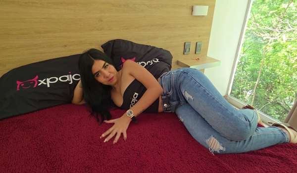 XPaja – Debut de Sara Sodi – Nunca he Teniendo Sexo Anal