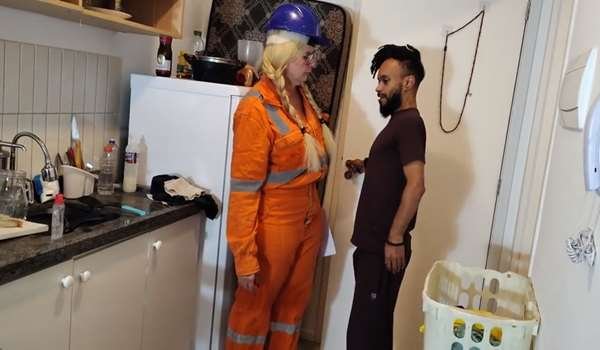 Tiffany Montavani – El pequeño Zinho contrató un servicio de limpieza de desagües