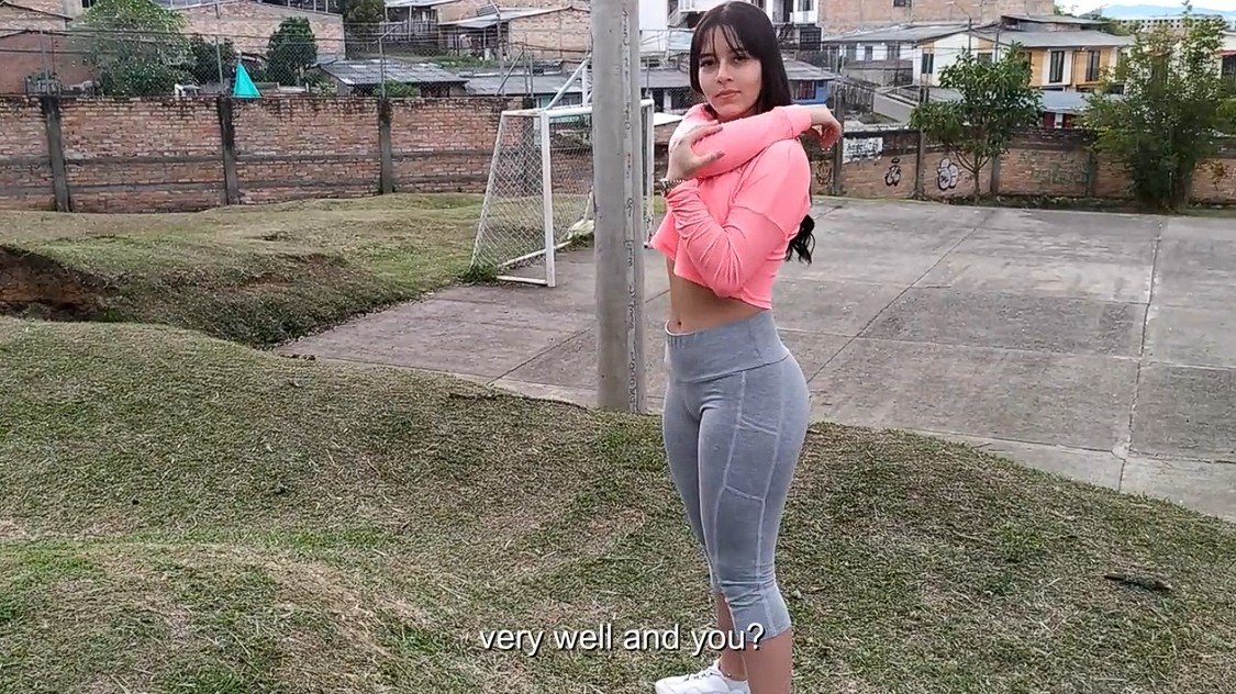 Casero – Jovencia Culona Pillada en el Parque Haciendo Ejercicio