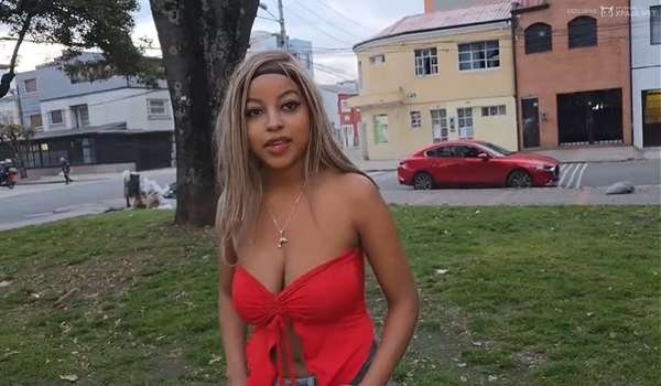 XPaja – Desconocida en el parque participe en video porno