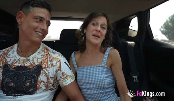 Fakings – Petit Lilith – Pequeña MILF vs Monstercock. Petit Lilith, la andaluza multiorgásmica