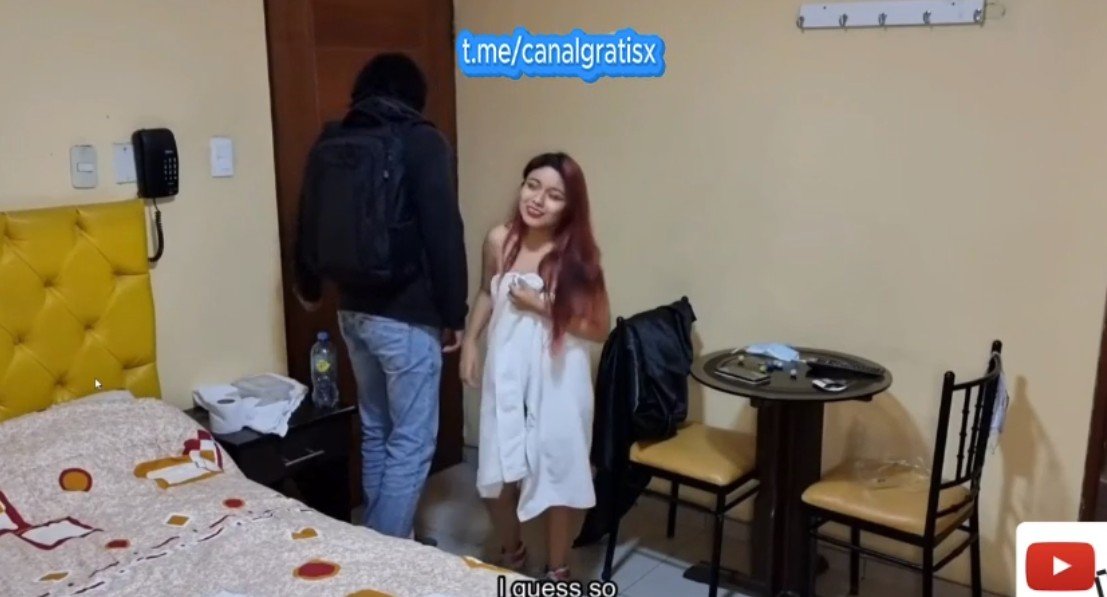 Lucy Moe – Peruana Follando con el Repartidor