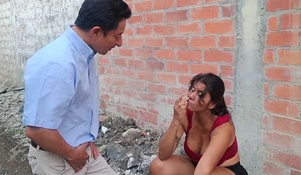 Lady – Sexo con un extraño culona que conocí en la calle