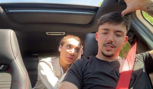 Latina – Un empleado de Uber sube a la habitación del cliente para recoger el viaje